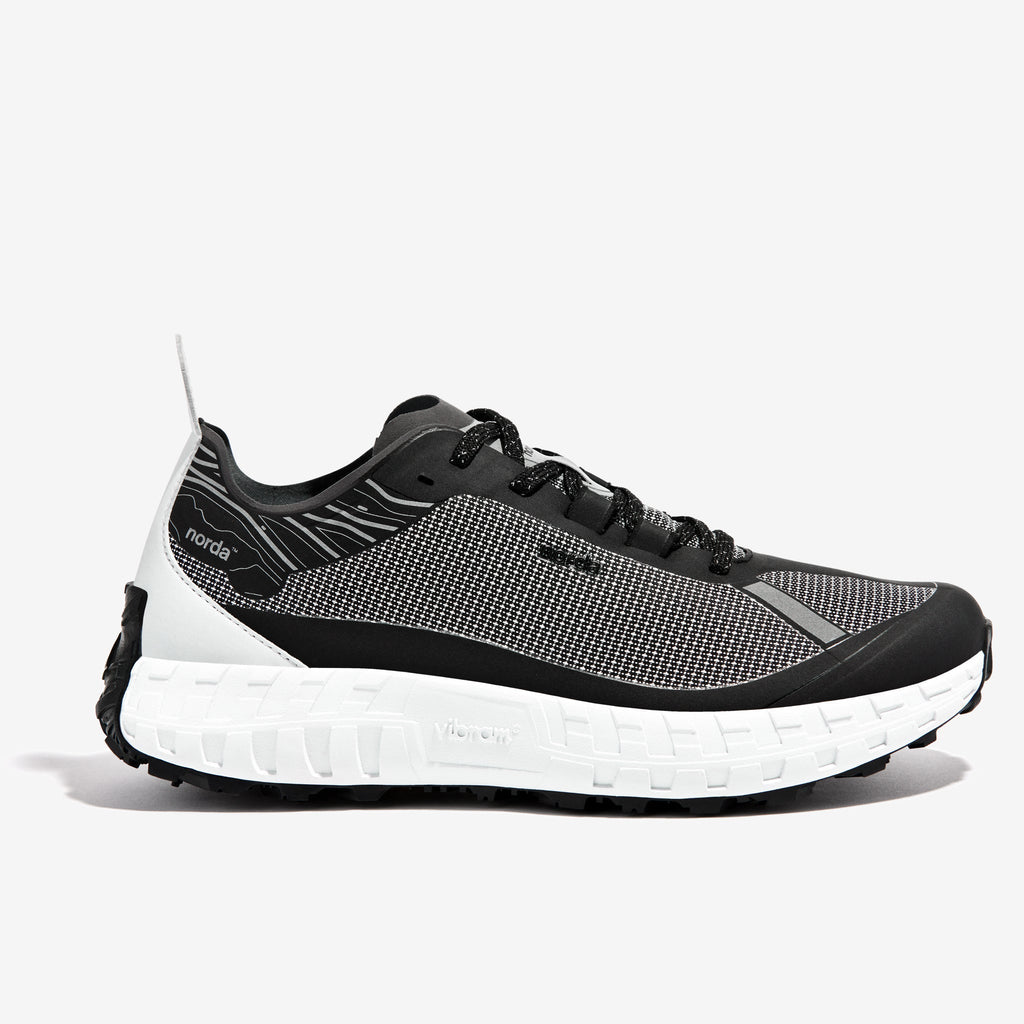 norda 001 — Black